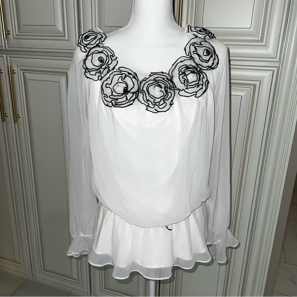 Liliana White and Black Floral Top